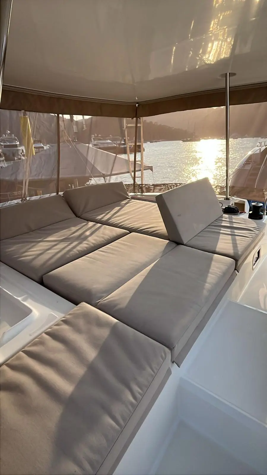 Lagoon 46 8
