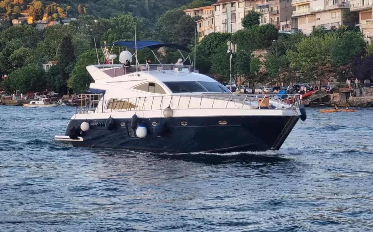 Evora S - Kiralık Motoryat | İstanbul