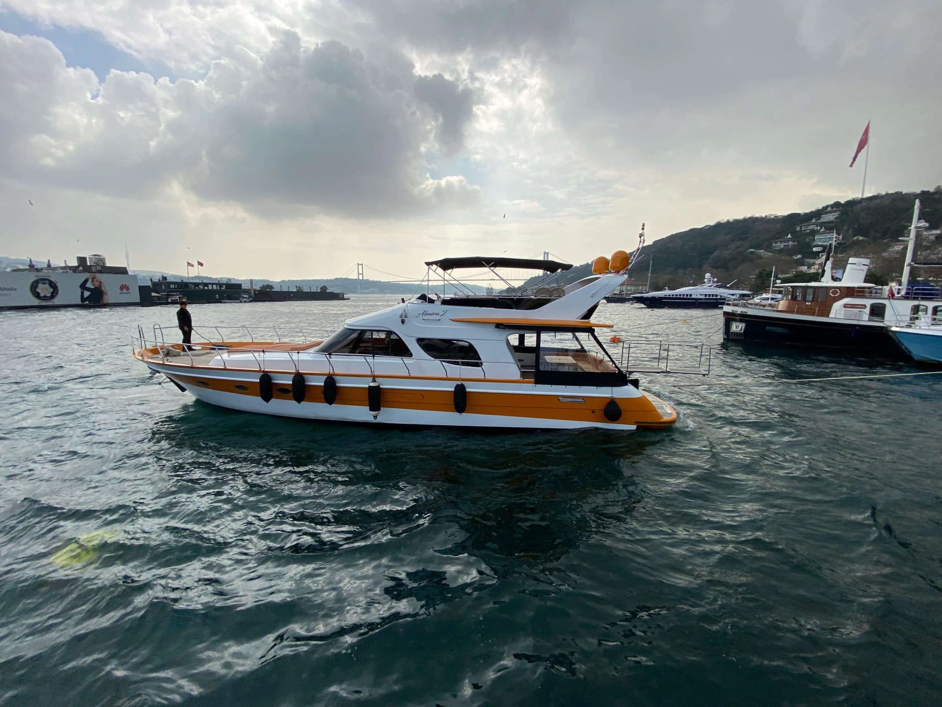 İstanbul Boğazı'nda Yat Kiralama: 2026 Fiyat Rehberi
