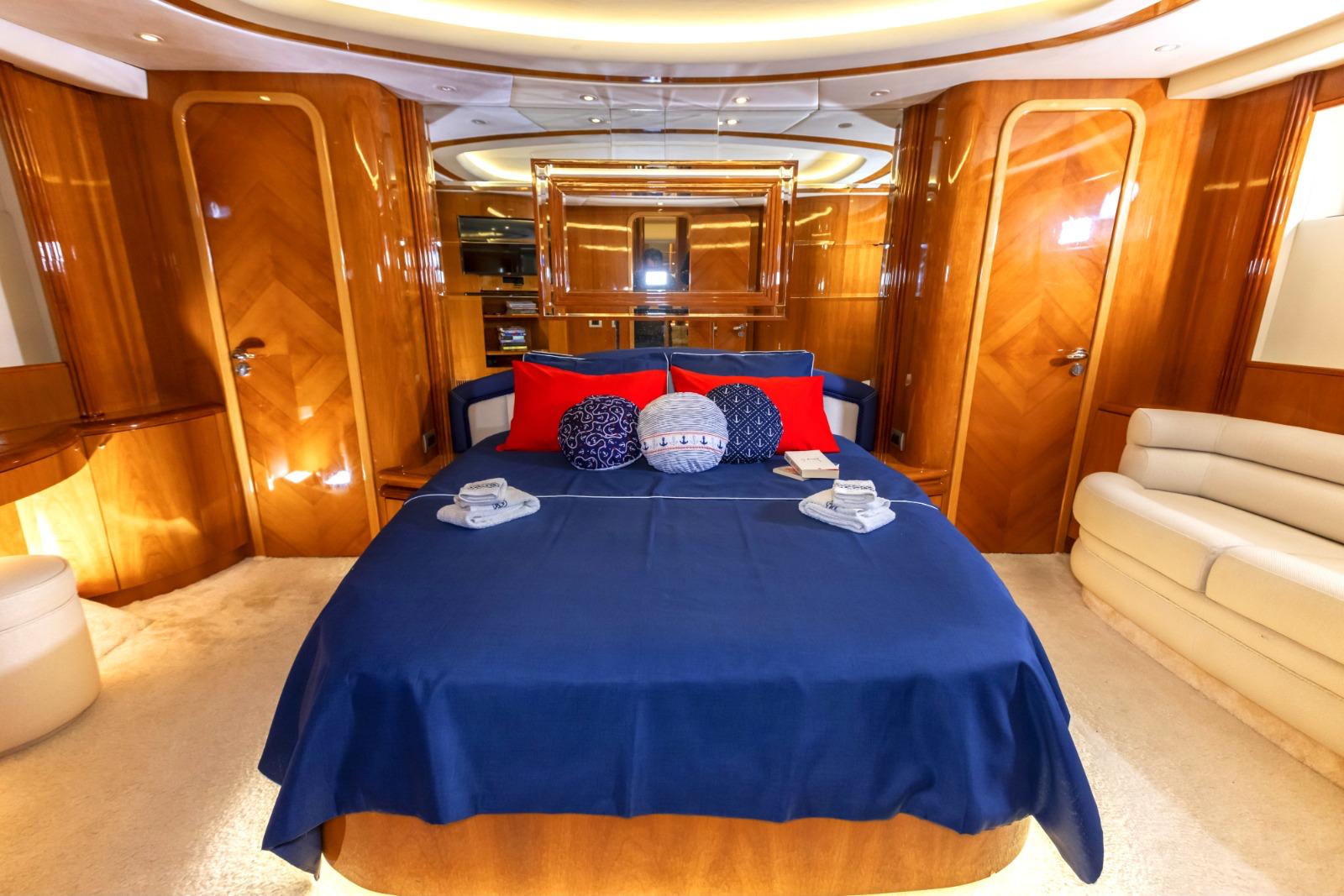 River Azimut 85 (13)